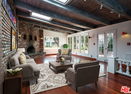 14842 Morrison Street - Photo 1