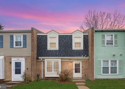 5822 Burke Manor Court - Photo 1