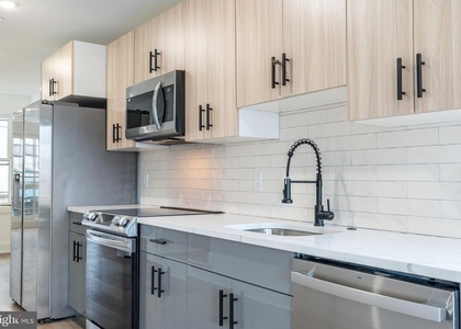 2252 N Front Street - Photo 1