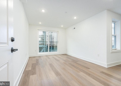 2252 N Front Street - Photo 1