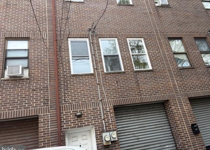 755 S Jessup Street - Photo 1