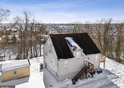 207 Delmar Street - Photo 1