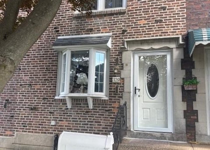 329 N Oak Avenue - Photo 1