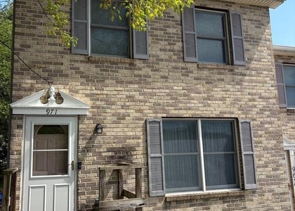 971 Monroe Street - Photo 1