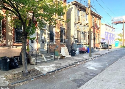 211 Birch Street - Photo 1
