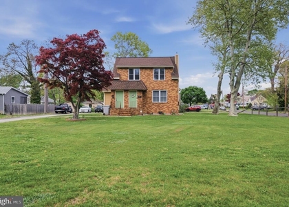 1130 E Park Avenue - Photo 1