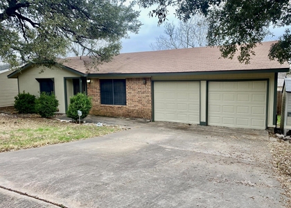 8508 Romney Rd - Photo 1