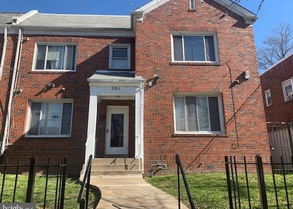 554 Newcomb Street Se - Photo 1