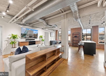 916 G Street Nw - Photo 1