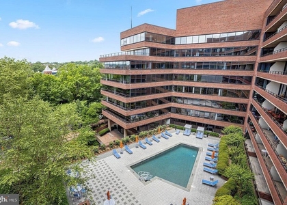 2555 Pennsylvania Avenue Nw - Photo 1