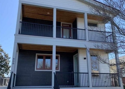 808 Elliott Ave - Photo 1