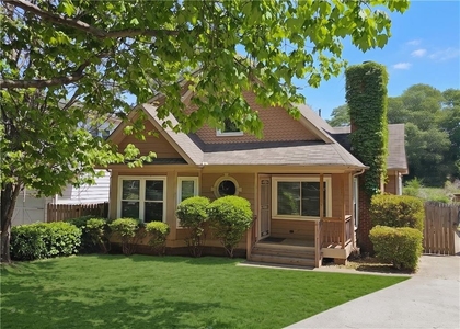957 Oak Street Sw - Photo 1