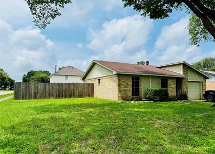 17118 Amber Ridge Drive - Photo 1