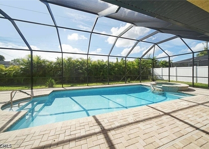 1502 Sw 38th Street - Photo 1