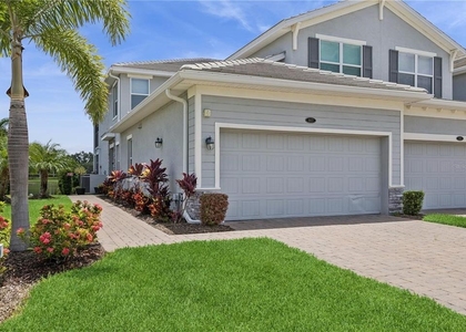 917 Tidewater Shores Loop - Photo 1