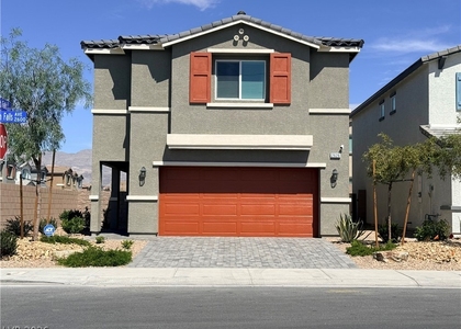 2626 Blue Dawn Falls Avenue - Photo 1