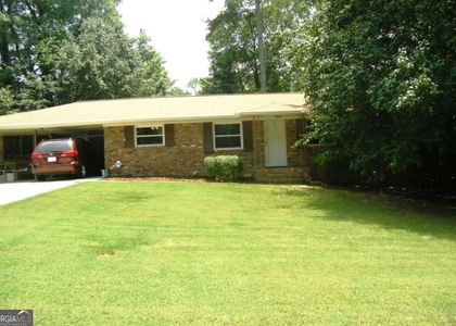 2604 Princess Lane Se - Photo 1