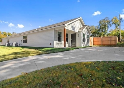 514 N Rusk Street - Photo 1