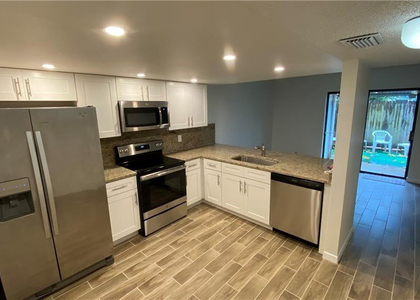 5269 Sw 40th Avenue - Photo 1