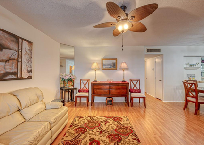 2400 Ne 10th Street - Photo 1