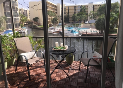 10 Royal Palm Way - Photo 1