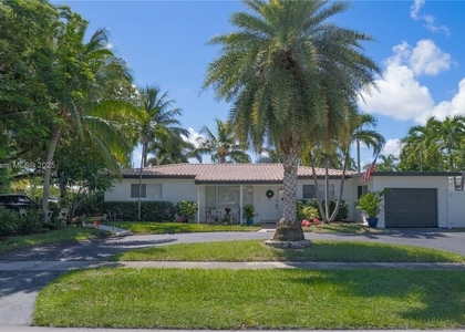 1116 Se 13th Court - Photo 1