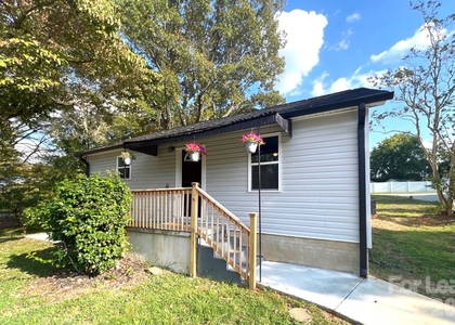 706 Hillside Street - Photo 1