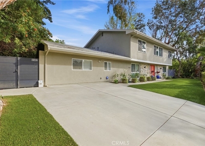 5500 Blanco Avenue - Photo 1