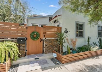 818 7th Street - Photo 1