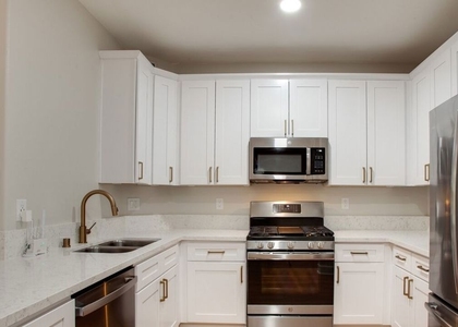 348 S Hauser Boulevard - Photo 1