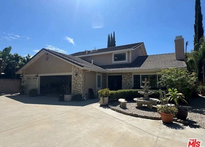7814 Woodhall Avenue - Photo 1