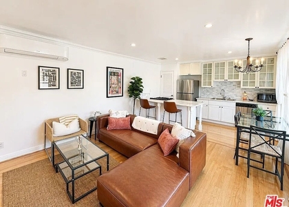 1028 12th Street - Photo 1
