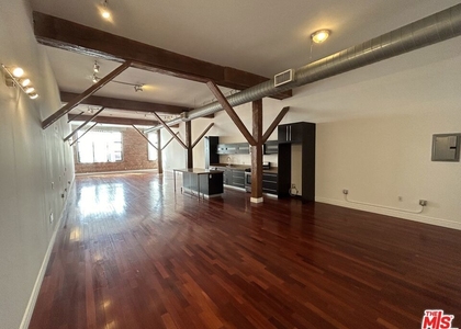 652 Mateo Street - Photo 1
