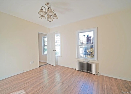 192-23 116th Road - Photo 1