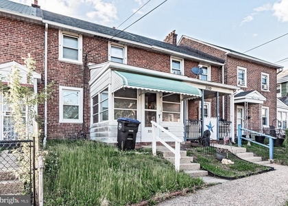 3312 W 13th Street - Photo 1
