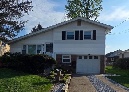 5454 Burwood Avenue - Photo 1