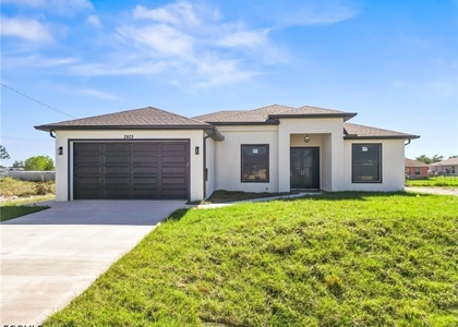 2803 44th Street Sw - Photo 1