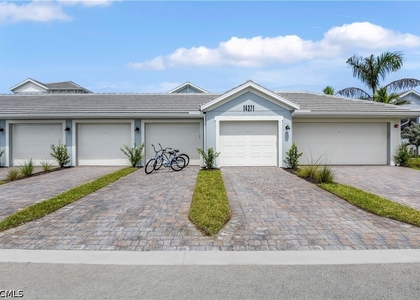 14271 Heritage Landing Bouleva - Photo 1