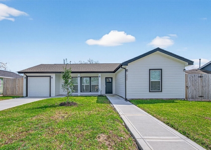 2202 Alabama Street - Photo 1