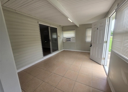 202 N Logan Street - Photo 1
