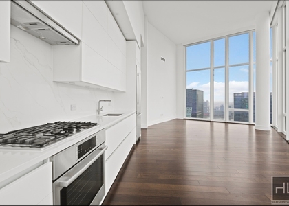East 44th Street - Photo 1