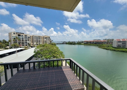 7600 Sun Island Drive S - Photo 1
