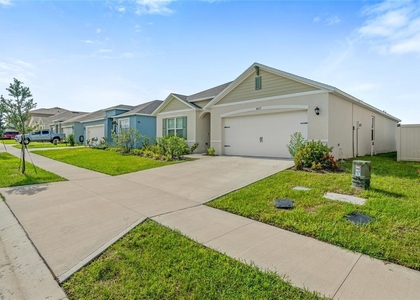 4657 Bernard Boulevard - Photo 1