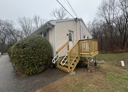 9 White Oak Road - Photo 1