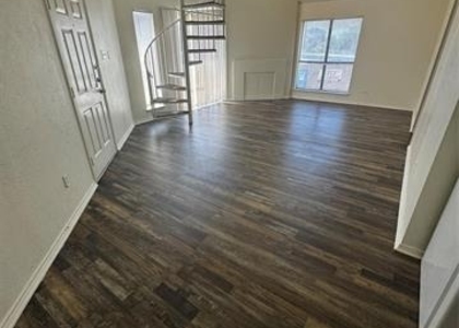 3536 Buckingham - Photo 1