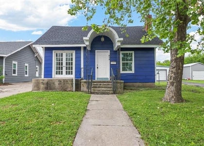 814 N Walnut Street - Photo 1