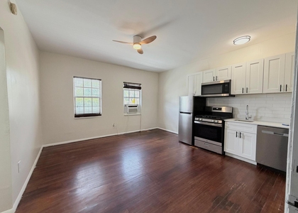 623 Park Place - Photo 1