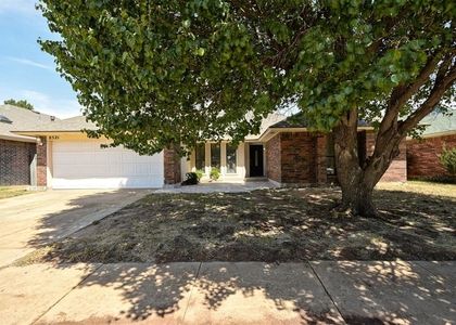 8521 Nw 121st Street - Photo 1