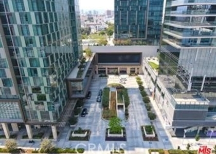 889 Francisco - Photo 1
