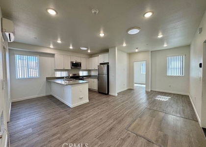 1210 1/2 Fedora Street - Photo 1